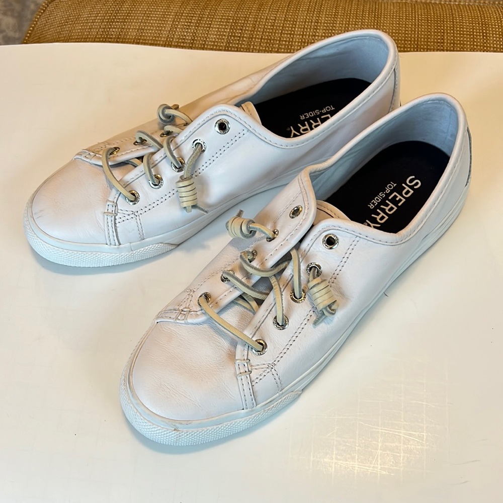 Like new Sperry top-slider white leather
